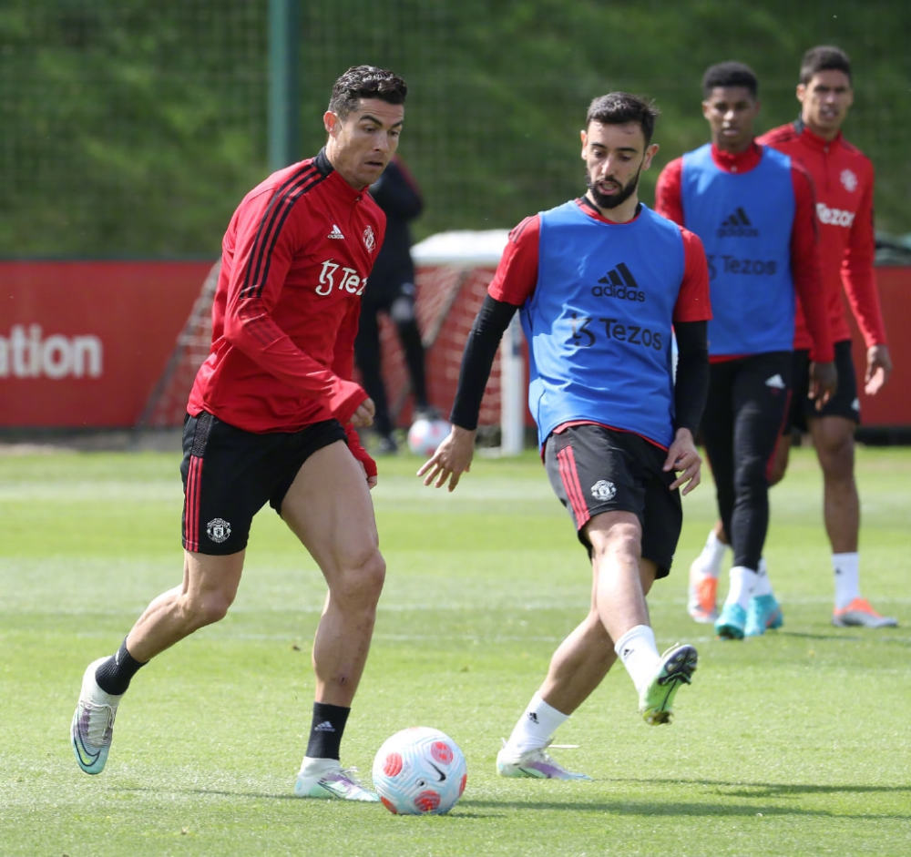 此优异的成 此优异的成