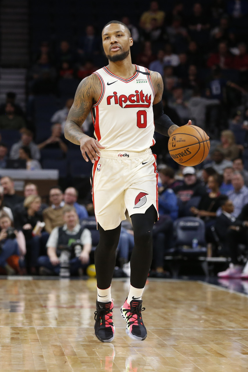 脱的少年 脱的少年